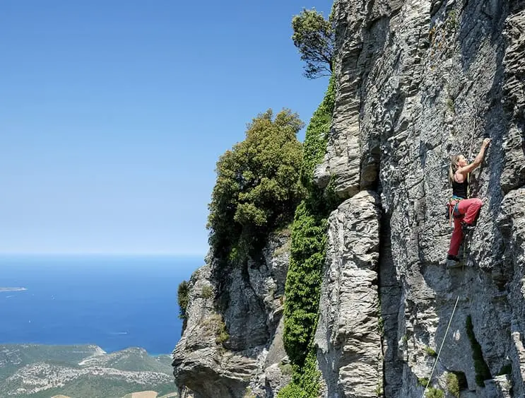 escalade bord de mer stage falaise corse verticale
