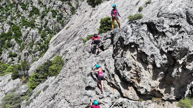 restonica taffoni via cordata altipiani corse verticale